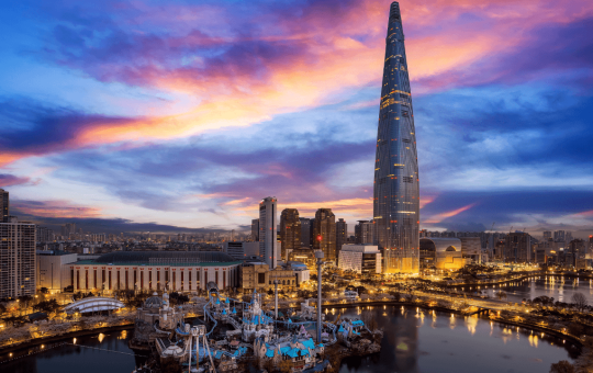 Six-Figure Bitcoin Rally Triggers Rare Price Inversion in South Korea