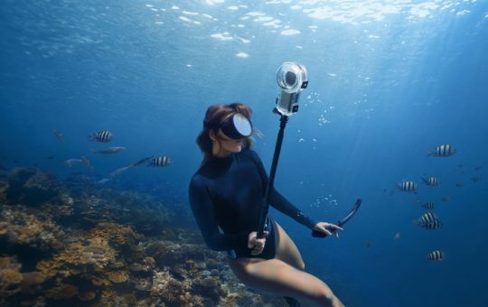 360-degree camera maker Insta360 goes public in China