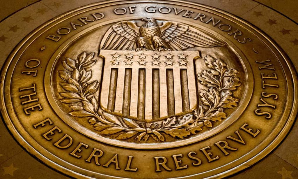 Fed Governor Touts DeFi, Stablecoins, and RWA Tokenization in Pro-Crypto Speech