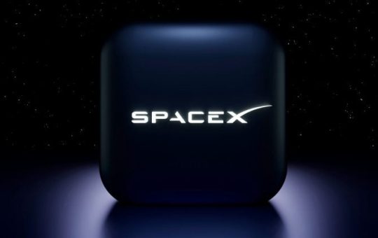 Elon Musk's net worth reaches record $684 billion, SpaceX now valued at $800 billion