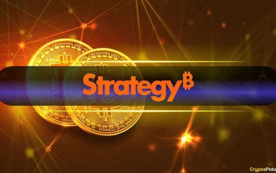 Strategy Buys More Bitcoin but Turns Attention to USD Reserve With $300M Injection